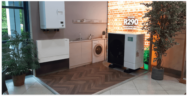 photo of a kitchen